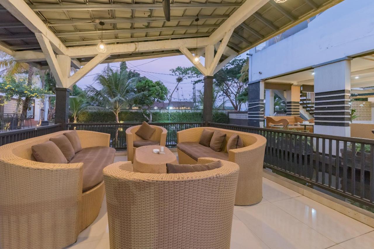 Urbanview Hotel Khayrizsan Tasikmalaya By Reddoorz Bagian luar foto